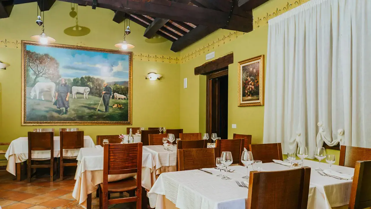 Restaurant at Seven Oaks